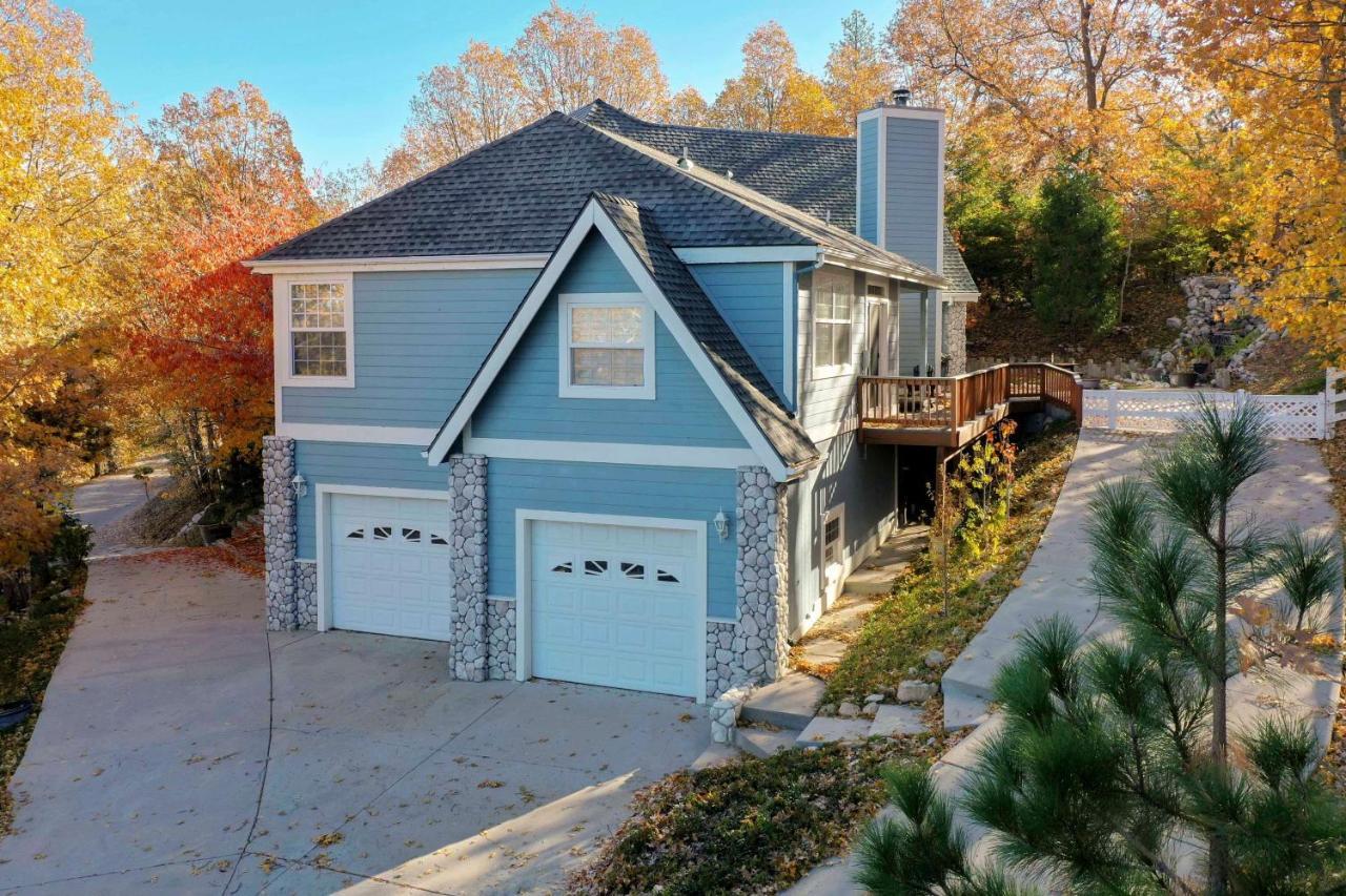 Gorgeous Lakehouse With Hot Tub And Waterfall Oasis! Villa Lake Arrowhead Exterior photo